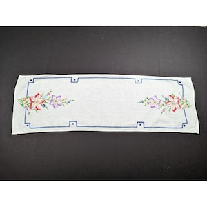 Vintage Table Runner White Colorful Floral Embroidered Rectangular 36 x 11.5