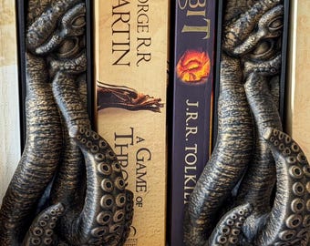 Cthulhu Buchecke | Lovecraft Bücherregal Einsatz | Handbemaltes Tentakel Dekor