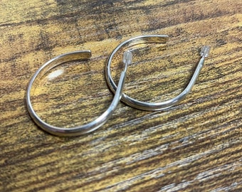 Classic sterling hoop earrings in sterling silver