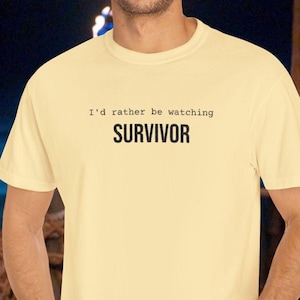 Ich würde eher Survivor bestickte T-Shirt, Realität-TV-Show, Geschenk für Fans, Survivor Merch, Survivor Fan Geschenk