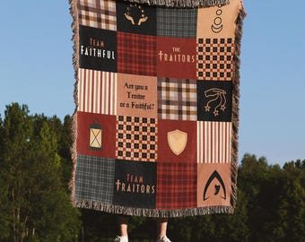The Traitors Woven Blanket | Fan Gift