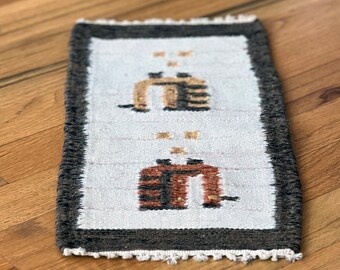 Handmade Persian kilim