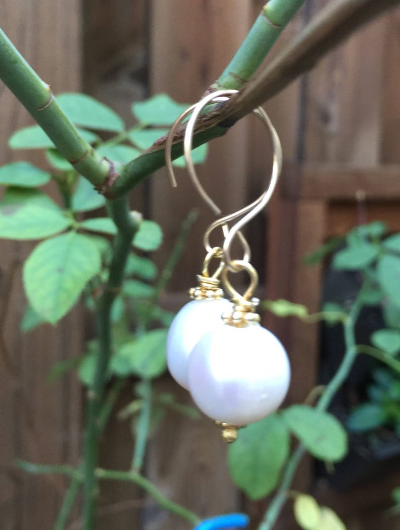 BPD1017 Baroque Pearl Dangle Earrings    Wedding Jewelry   gift for Bridesmaid  June Birthstone product id