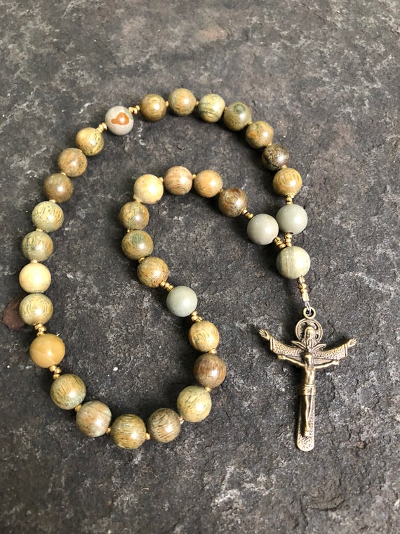 Anglican Prayer Rosary, Anglican Prayer Beads, Holy Land Rosary, Olive Wood  Rosary, Prayer Beads, Olive wood : Amazon.sg: Fashion
