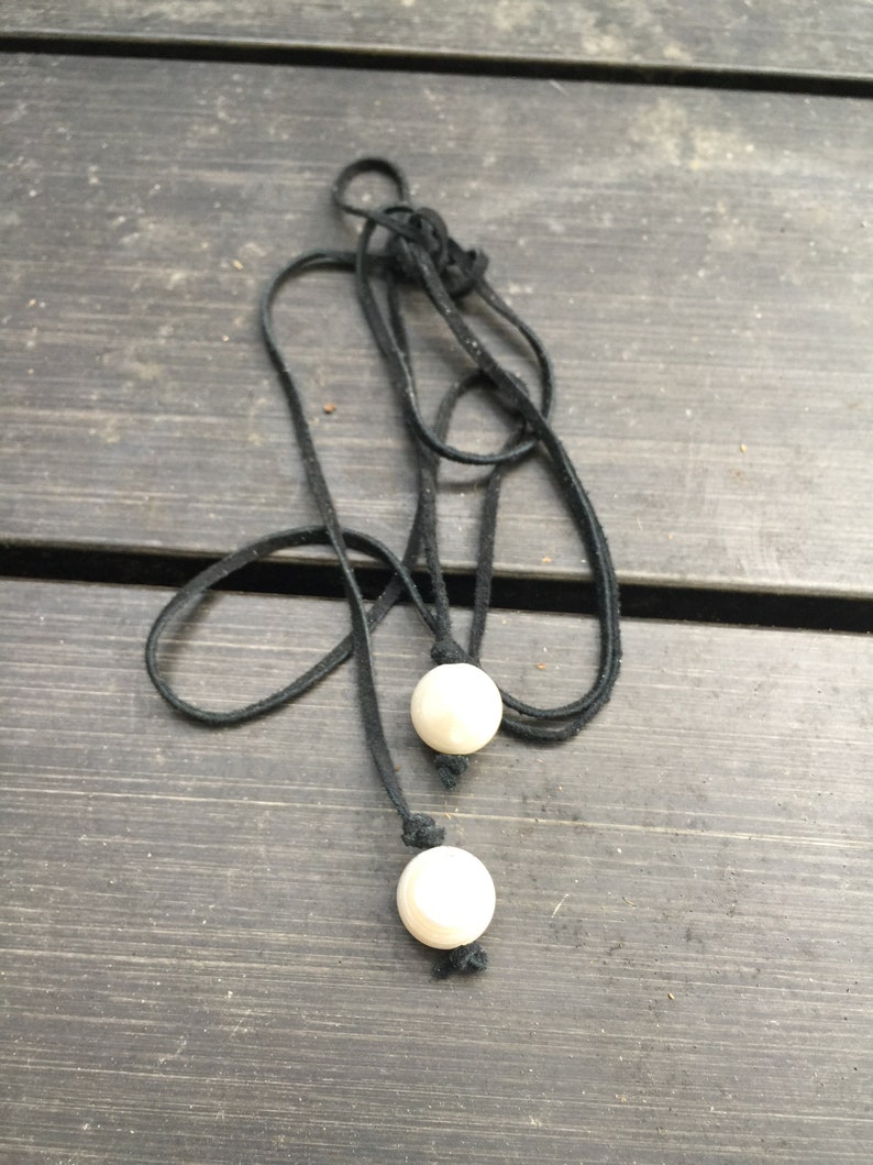 Baroque Pearls and Deerskin Leather Lariat Necklace Bohemian Jewelry Wrap Necklace Bolo Tie