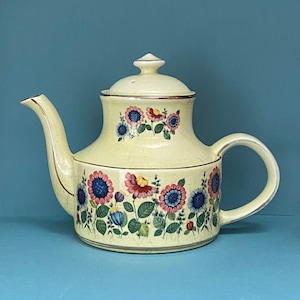 Adorable théière fleurie - si mignonne - théière fleurie - Arthur Wood - années 60 - théière vintage - Cottage Core