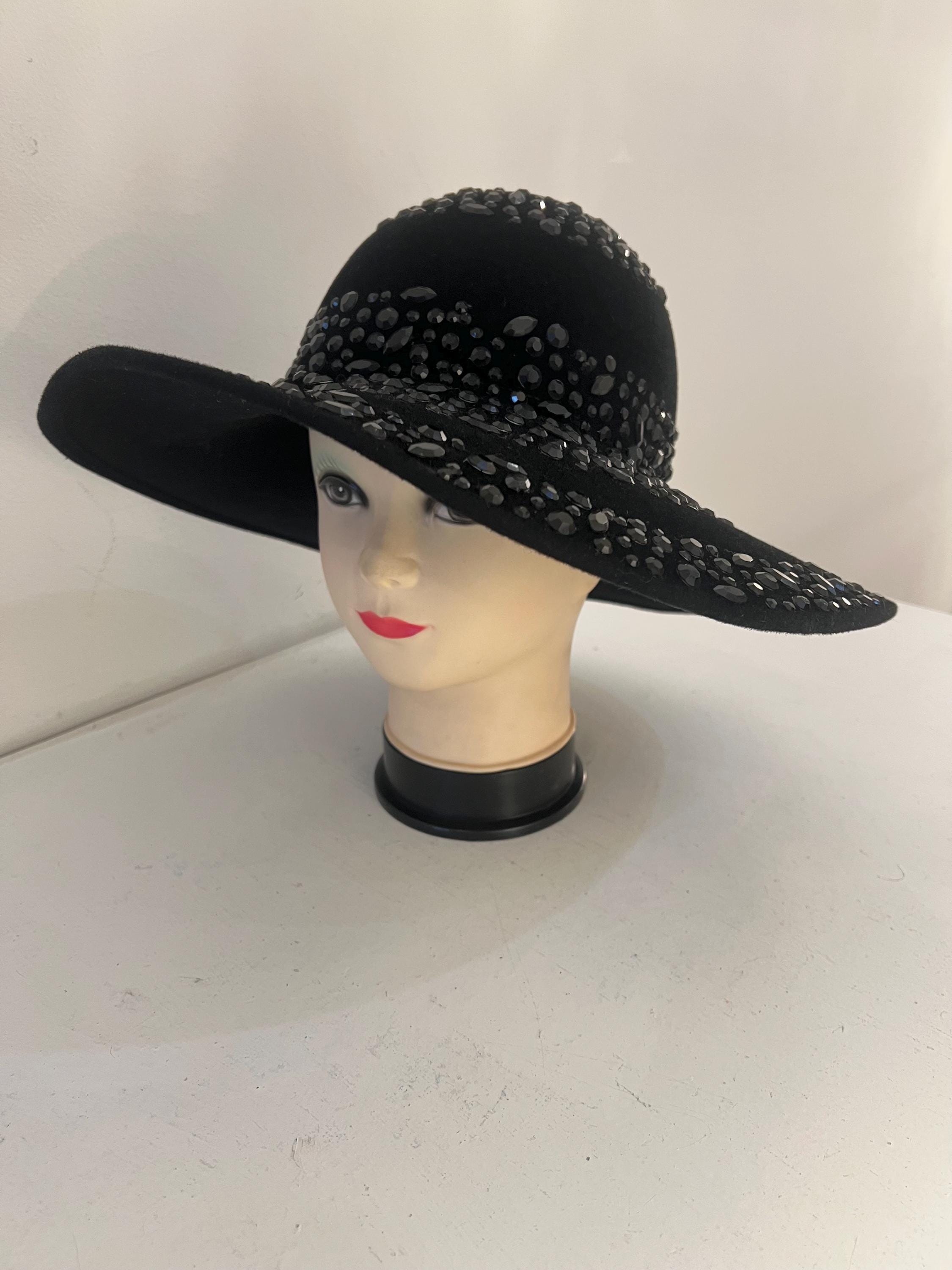 1970s Vintage Black Wool Felt Wide Brim Hat With Rhinestone  display picture 1