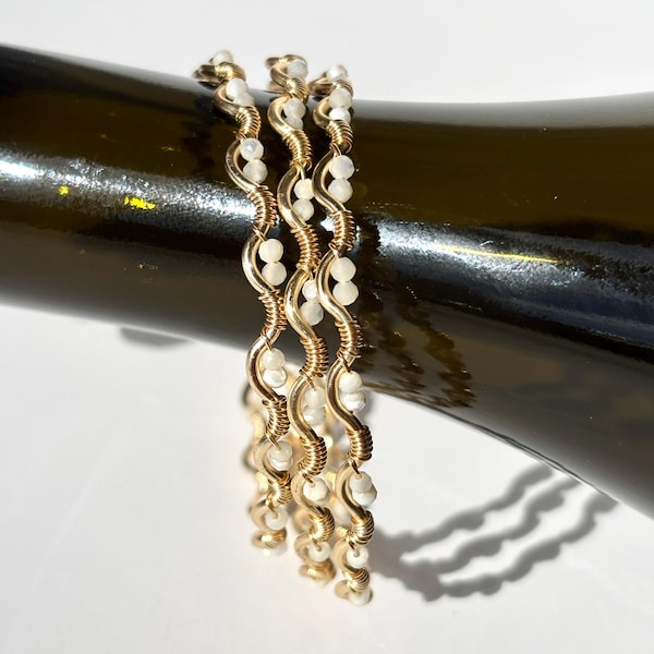 Handmade White Tourmaline Wire Bracelet – Adjustable, Tourmaline, Trendy Style Jewelry