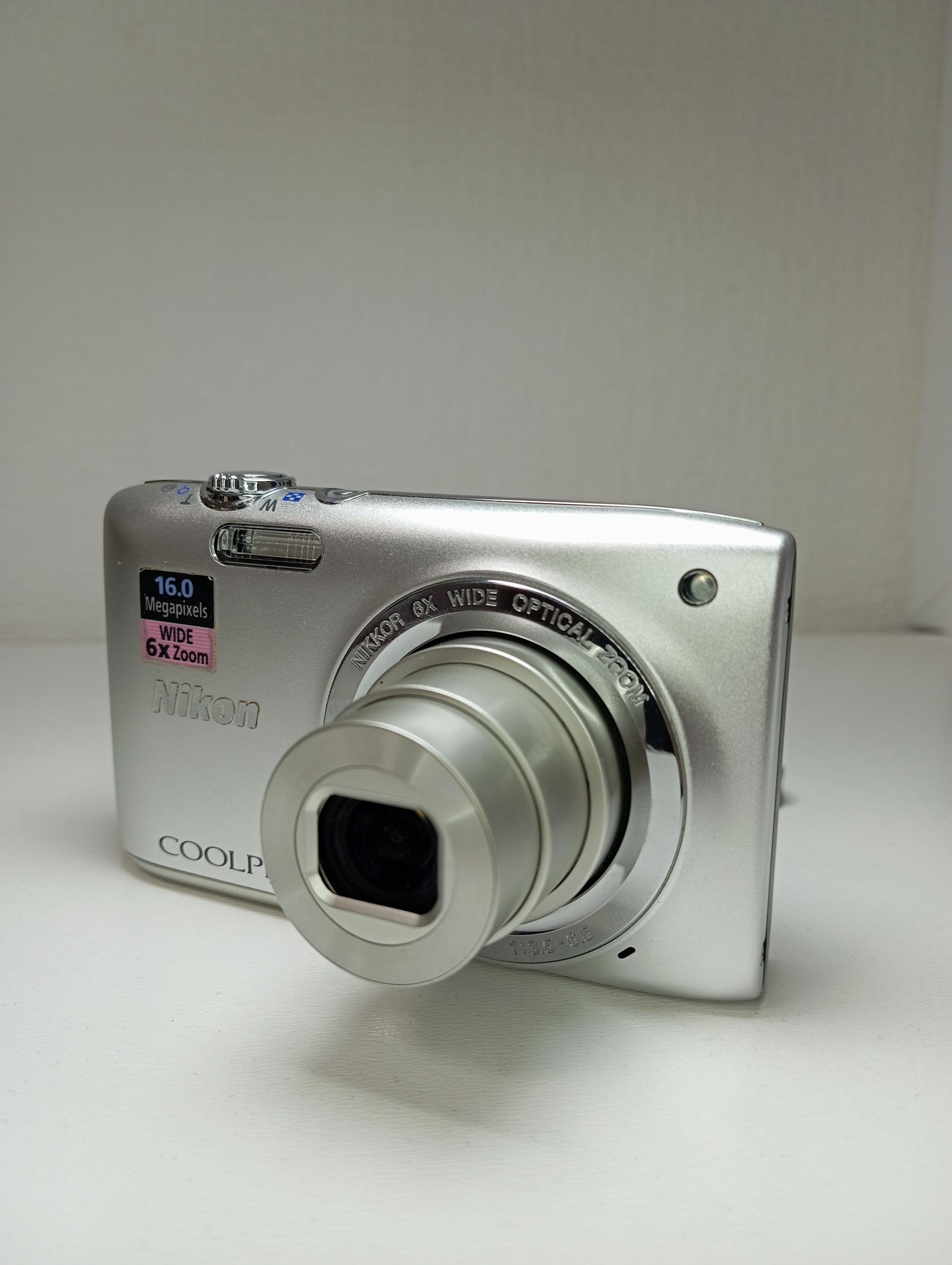 Nikon Coolpix S2700 Silver 16 MP Camera 64 GB Memory Card - Etsy