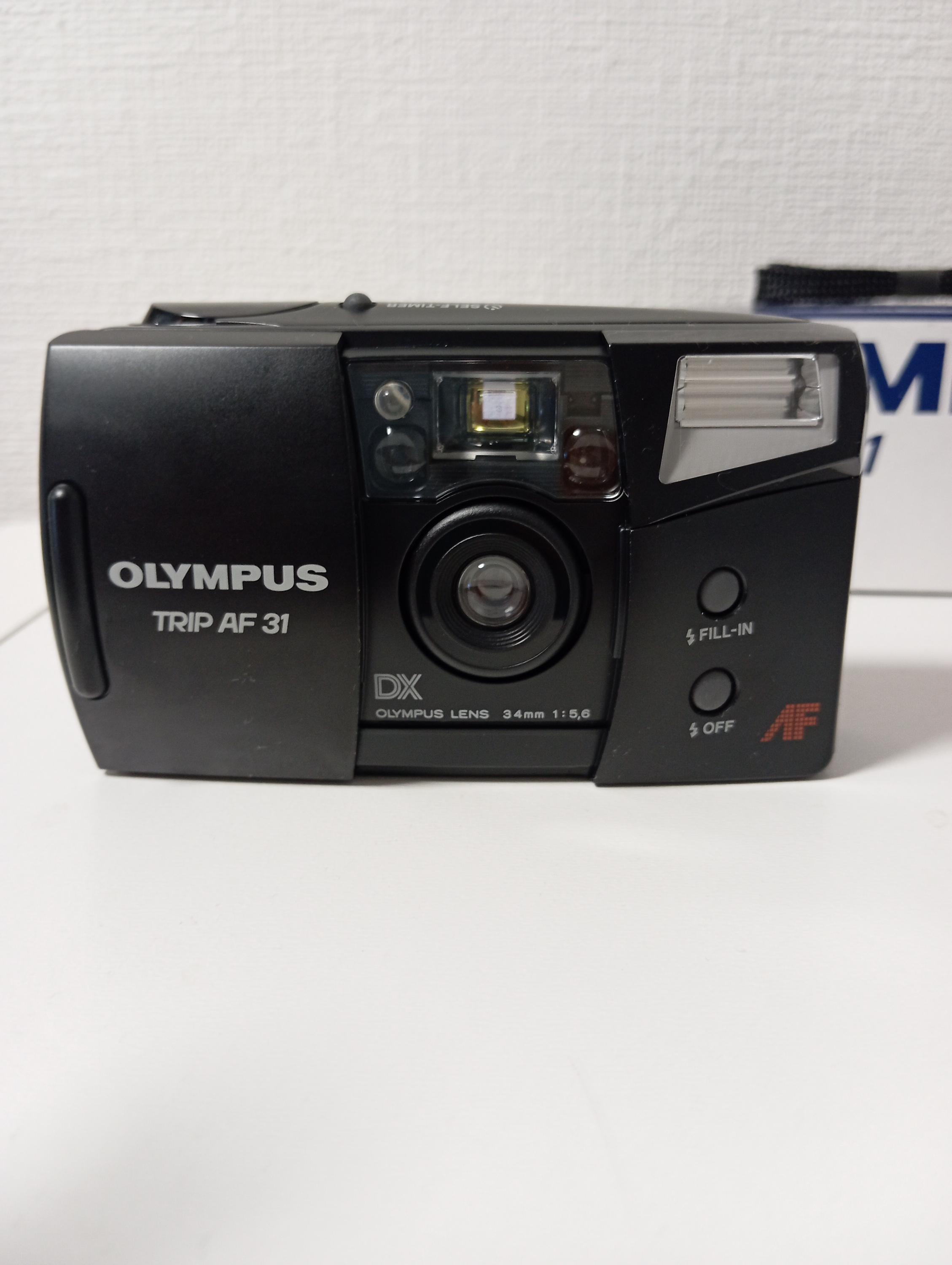 オリンパス TRIP AF 31 ポイント＆シュート 35mmフィルムカメラ（日本