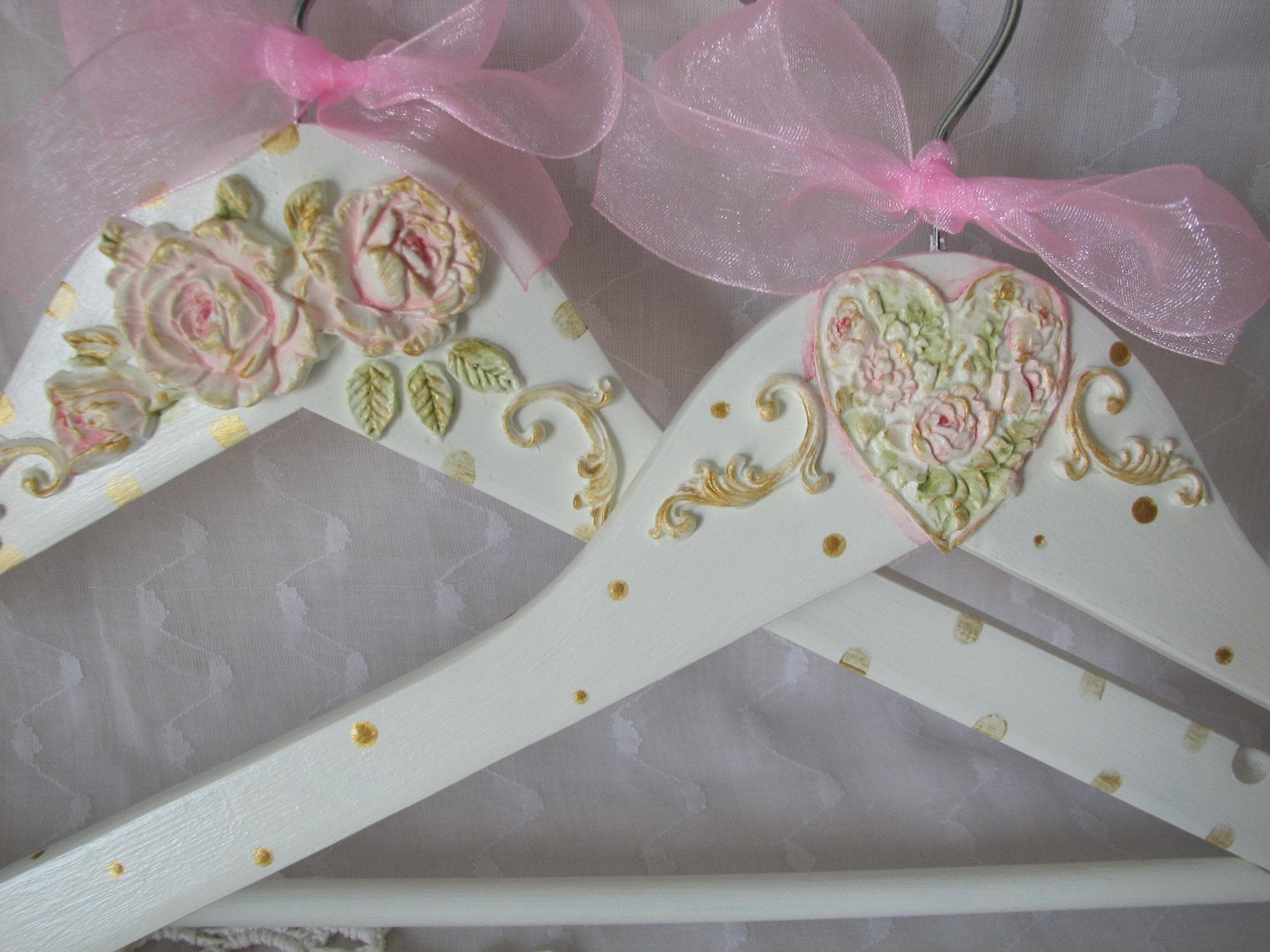 Clothes Hanger warm white pink, gold details, heart, roses, scrolls…