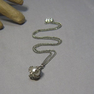 Vintage Pearl and Rhinestone Pendant Necklace