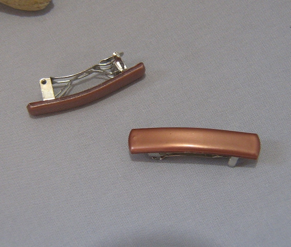 Vintage Mauve Plastic Small Rectangular Barrettes - image 1