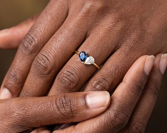 Familjens födelsestensring, Elegant ring med två födelsestenar, Mors dag-presentring, Ring med två stenar, Dubbel stenring, Ring med presentask, Present till henne