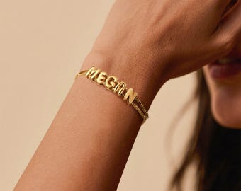 Anpassat bubbelnamnarmband, bubbelbokstavsarmband, brudtärnenamnarmband, minimalistiskt bubbelbokstavsarmband, namnarmband, julklapp