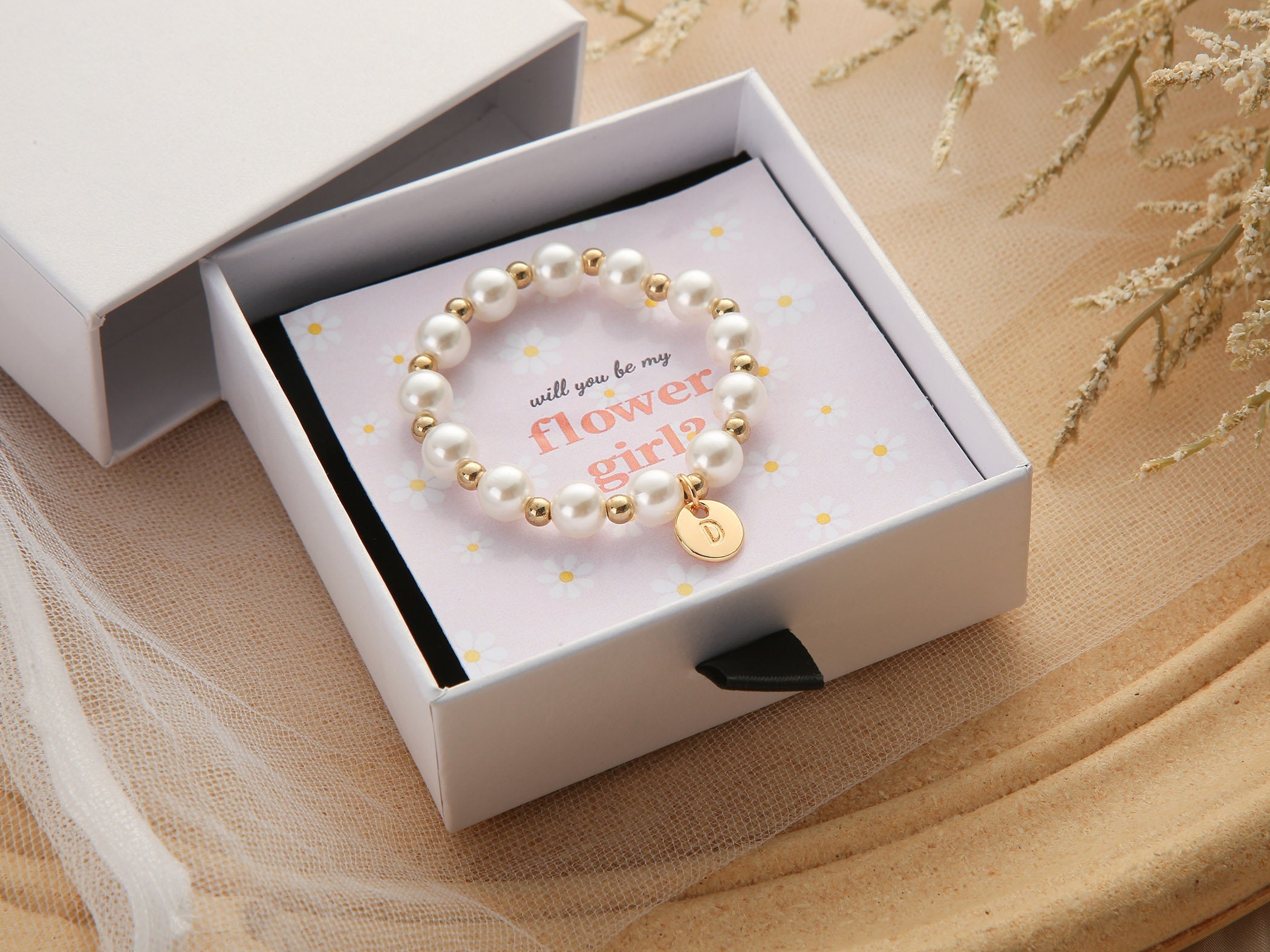 Flower girl Pearl Bracelet with box,flower girl thank you gift,Pearl Flower Girl Bracelet,Flower Girl Jewelry,Little Girl Name Bracelet