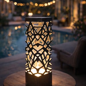 Modern Outdoor Metal Column Lamp | LED Garden Light | Waterproof Patio Decor