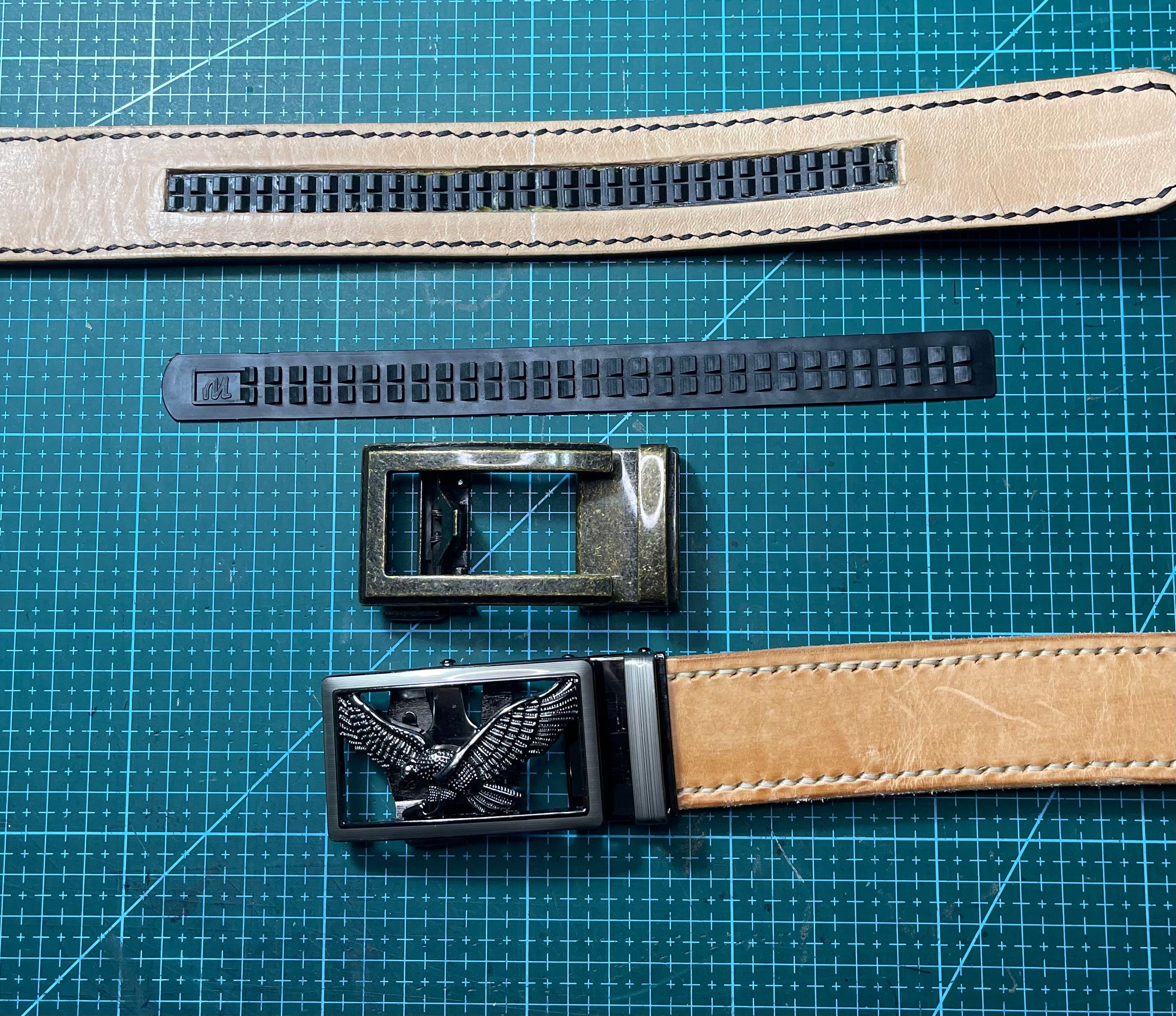 Track with installation instructions for making Automatic, Ratchet, Click, Slide, buckle belts. Fits belts buckle sizes 1 3/8" & 1 1/4".