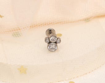 Pendiente labial G23 de titanio con circonita cúbica en forma de pata de gato: un bonito y delicado piercing labret con forma de huella de pata, joyería corporal hipoalergénica para labio y cartílago.