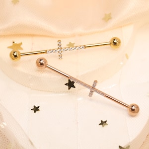 Barra industrial con cruz de circonitas cúbicas – Joyería brillante de estilo gótico y vanguardista para piercings de oreja