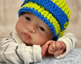 Newborn boy hat, newsboy beanie, lime green newsboy beanie, coming home hat, photography prop, ready to ship, baby shower gift