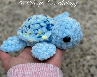 Crocheted baby turtle, amigurumi turtle, turtle plushie, ready to ship, blue plush turtle, baby blue turtle