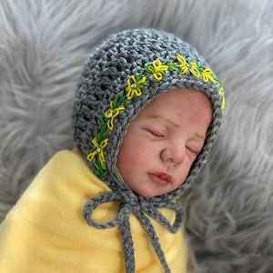 Newborn girl bonnet, embroidery daisy bonnet, photography prop, ready to ship, gray newborn bonnet, spring hat