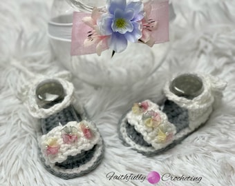 Newborn girl Sandals, tie on baby sandals, matching headband, OOAK set, coming home outfit, newborn summer shoes, photo prop, new baby shoes