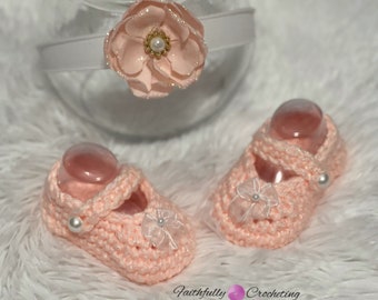 Newborn Mary Janes, sparkly shoes, matching flower nylon headband, newborn peach Mary Janes, crocheted baby shoes, ready to ship