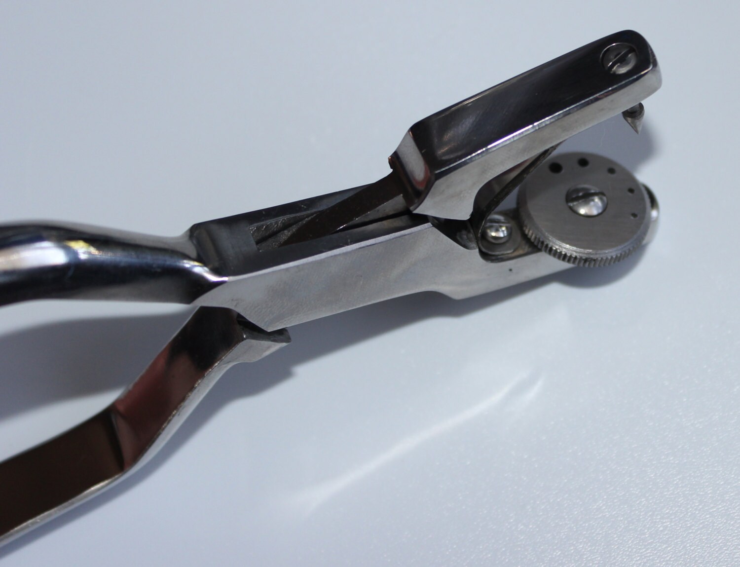 The Best Leather Punch!, leather tool, make leather jewelry, leather beading tool, punch for