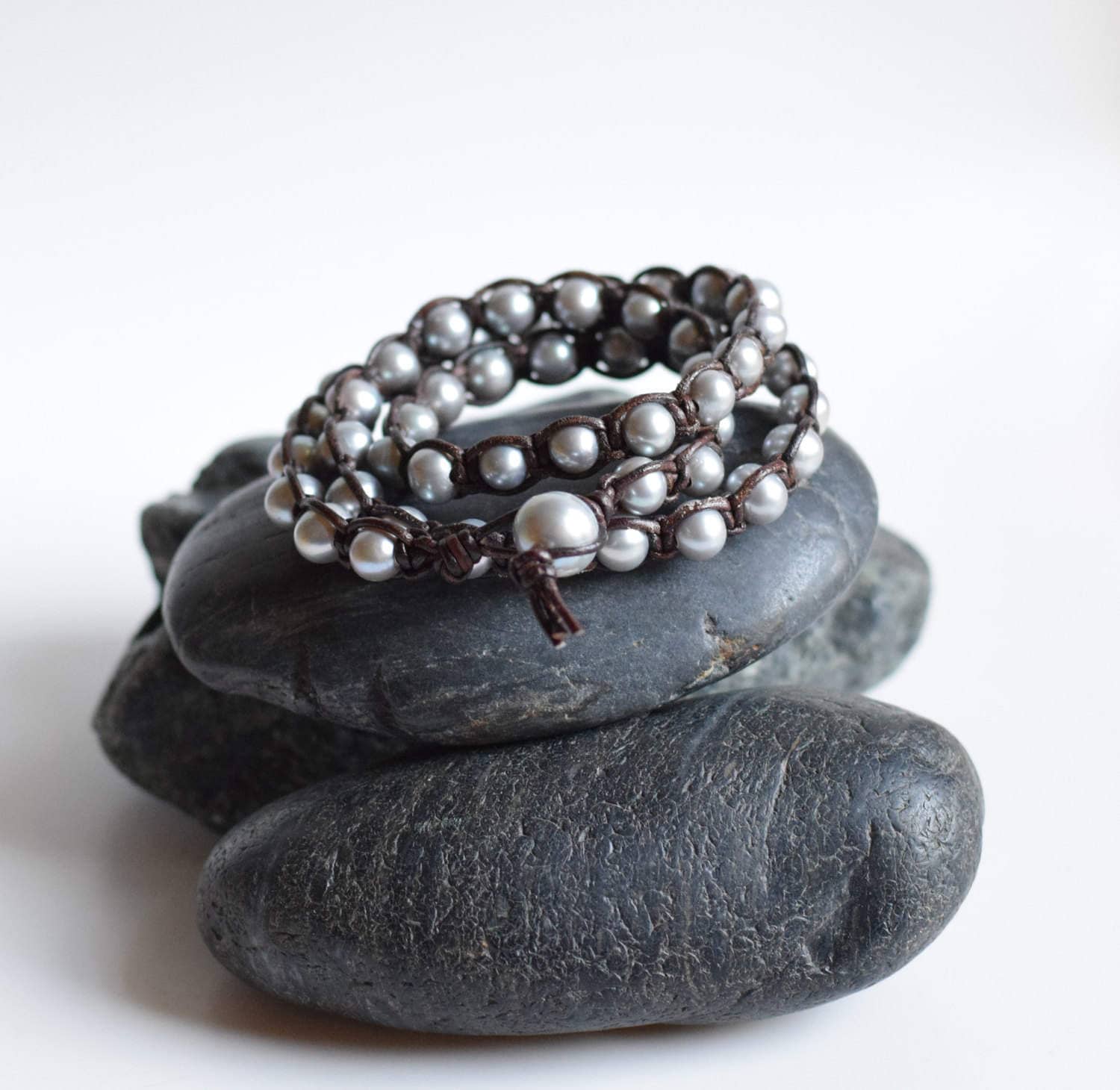 Shambhala Triple Wrap Macrame Bracelet tutorial, How to make square