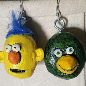 Don&#39;t Hug Me I&#39;m Scared inspired earrings