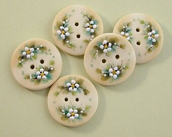 Light Yellow Button set of 5