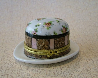 China Hat Box