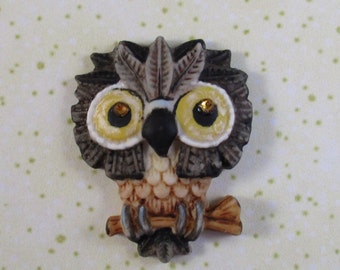 Owl Needle Minder