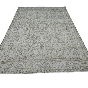 7x10 Neutral Area Rug, Hand Knotted 7x10 Vintage Wool Area Rug with Faded Oriental Medallion Design for Living Room or Bedroom Decor
