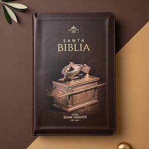 Biblia con Cierre Letra Super Gigante 19 puntos Mediana RV1960, imit piel marron con indice- Arca del Pacto