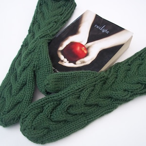 Womens Mittens, Winter Mittens, Mittens, Knit Mittens, Knitted Mittens, Dark Green Long Cable Mittens, Twilight Inspired Bella Mittens
