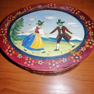 Vintage houten kaasdoos handgeschilderd gesigneerd ovale houten kaasdoos decoratieve opslagcontainer volkskunst keukendecor