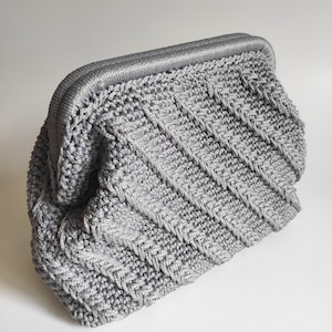 Grey  Crochet Clasp Purse - Pouch Clutch Bag - Crochet Cloud Clutch -Vintage Kiss Lock Clutch - Crochet Cloud Clutch - Gifts For Women