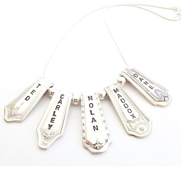 Personalisierte Besteck Halskette Löffel Ende Mütter Charme Halskette Hand gestempelt Besteck Schmuck Kinder Namen Einzigartige Oma Geschenk Vintage Löffel