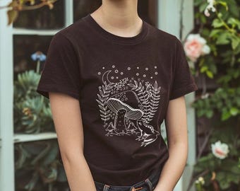 Mushroom forest frog t-shirt Cottagecore tshirt Dark academia shirt Folklore t shirt