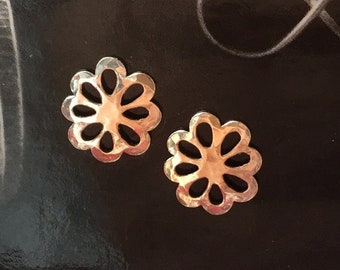 Dainty Gold Flower Post Earrings * 14k Gold Filled Floral Studs * Great for All Ages and Occasions * Petite Golden Lace Studs * Gift Ideas