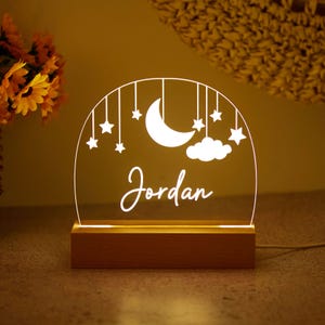 Veilleuse avec nom personnalisé comme cadeau de la Saint-Valentin, veilleuse personnalisée avec nom, noms et date, cadeaux lampe de nuit, lampe de chambre à coucher, cadeaux pour bébé