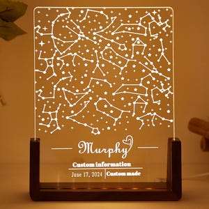 Luz nocturna con mapa estelar personalizado con nombre, mapa de constelaciones personalizado, cielo nocturno por fecha, regalo de compromiso para él o ella, regalo de Navidad