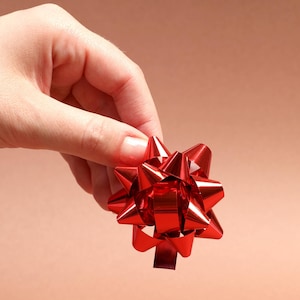 Metallic Gift Bows - Easy Peel and Stick for Valentine's Day - Effortlessly Elegant Gift Bows - Perfect for Gift Wrapping and Party Decor