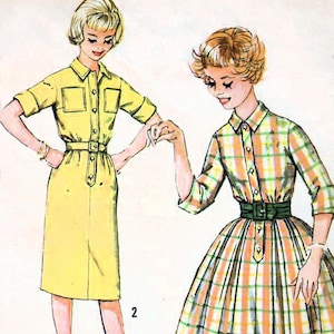 Puede incluir: Patrón de costura vintage para un vestido con botones y cinturón. El patrón es para una talla 14 sub-teen y tiene una medida de busto de 84 cm. El patrón está impreso en papel y es de color amarillo, verde y blanco.