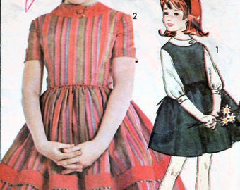 1960s Advance 3262 Vintage Sewing Pattern Girls Full Skirt Dress, Party Dress Size 7