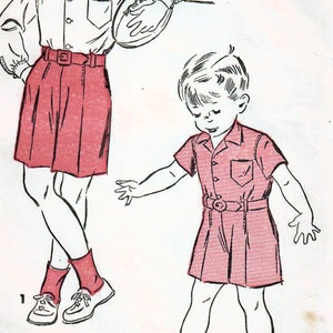 Puede incluir: Un patrón de costura vintage para pantalones cortos y una camisa para niños. El patrón es para la talla 6, con una medida de pecho de 61 cm. El patrón es de Advance, y el número de patrón es 4441.