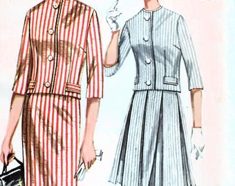 Può includere: Un modello di cucito vintage per un abito in due pezzi con una giacca e una gonna a righe. Il modello è per la taglia 14 e il busto 34. Il numero del modello è 2258 e il prezzo è di 60 centesimi. Il modello è di Butterick.